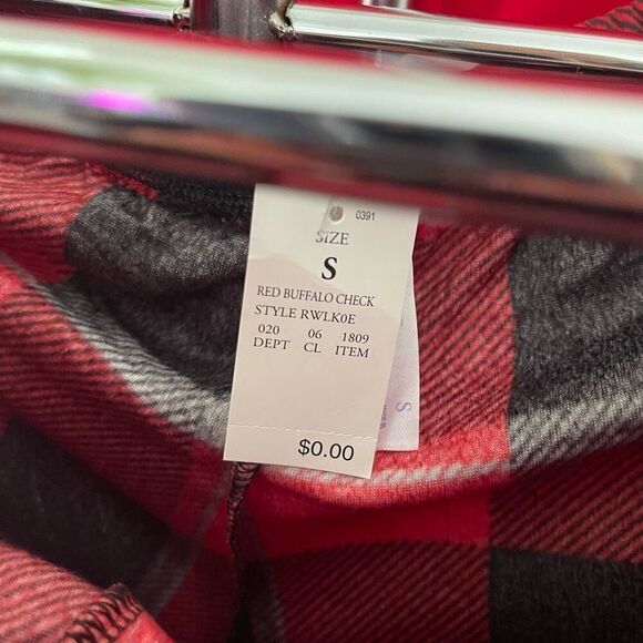 STARS ABOVE Women’s 2 Piece Cozy PJ Set in Red/Black Size Small NEW - Picture 13 of 13